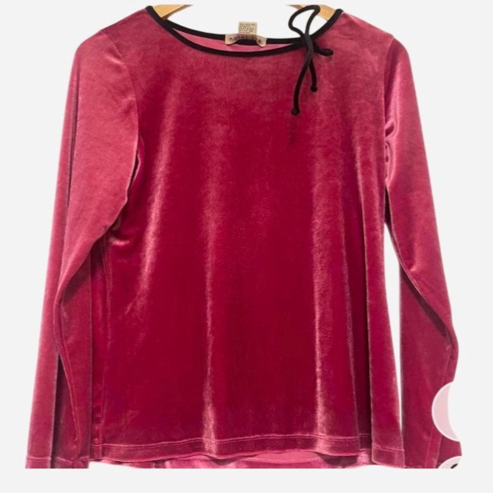Velvet Long Sleeve Top in Deep Pink n black bow